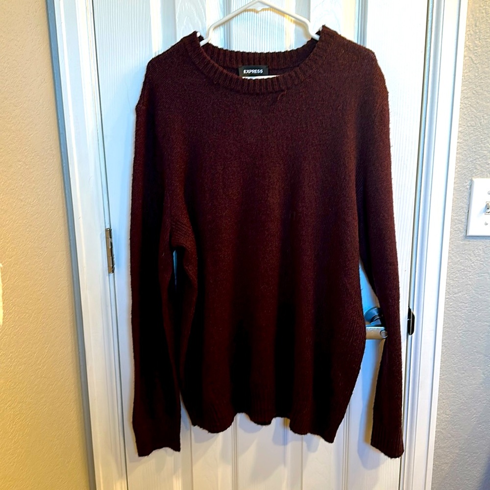 Men’s Express sweater
